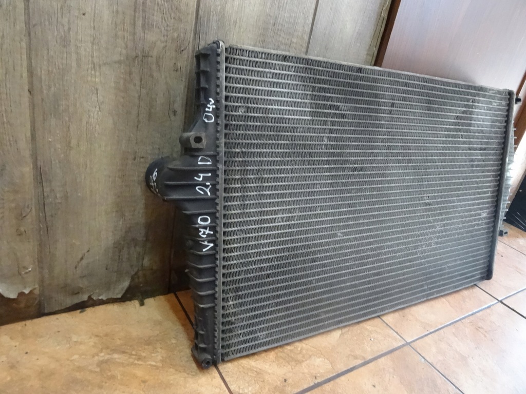 фото №5, Volvo v70 2.4d 04' радиатор интеркулер 31274554