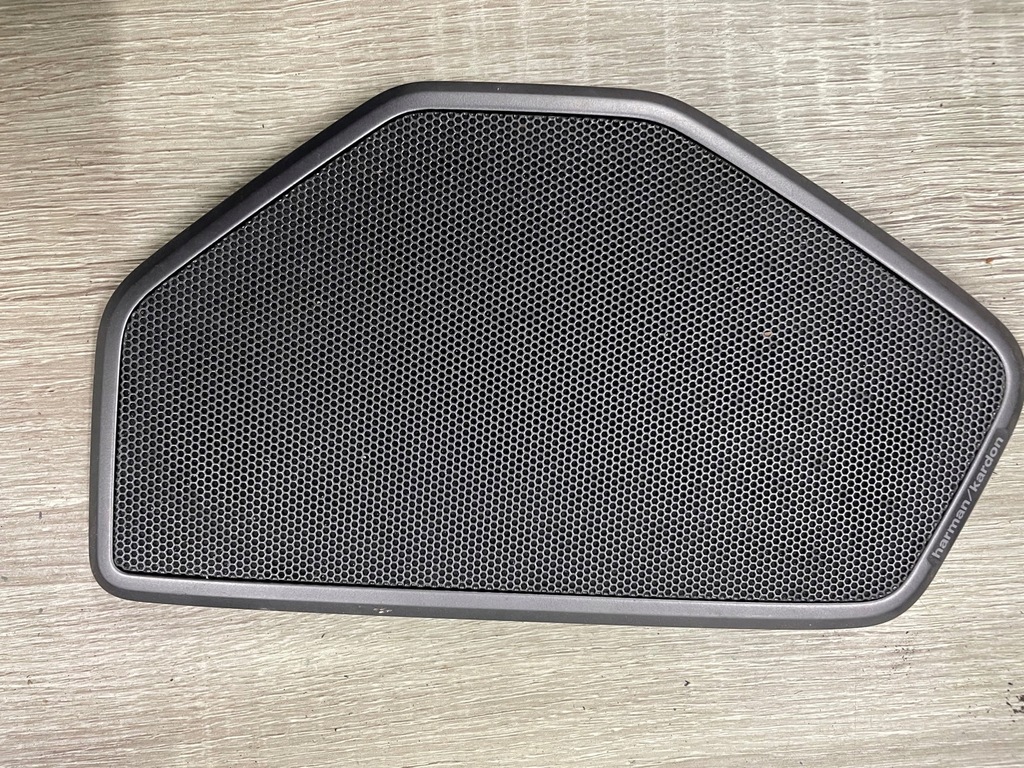 фото №1, Bmw накладка динаміка полиця 7482401