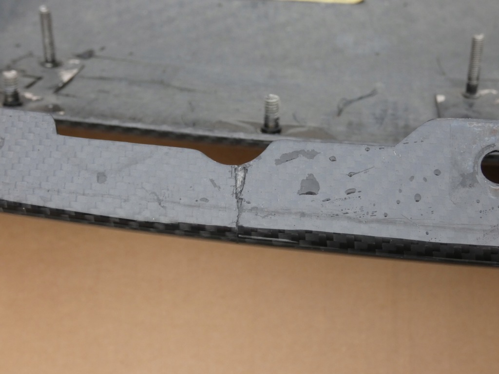 Диффузор бампера заднего aston martin dbs/ db-9/ virage карбон/ карбон в Украине