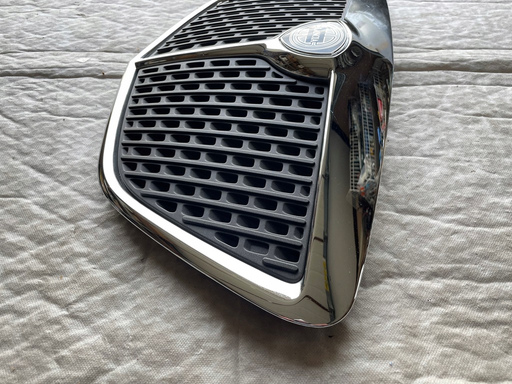 фото №10, Оригінальна решітка решітка радіатора решітка радіатора хром бампера lancia ypsilon ii перед