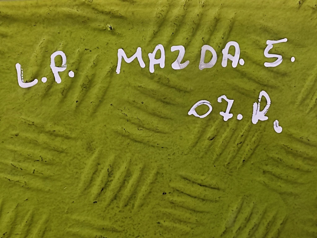 фото №6, Mazda 5 стекло дверь левый перед