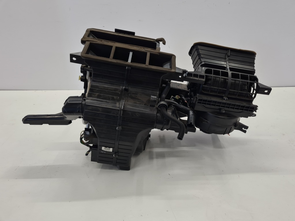 фото №1, Hyundai ix35 отопитель воздуходувка 97200-2y040