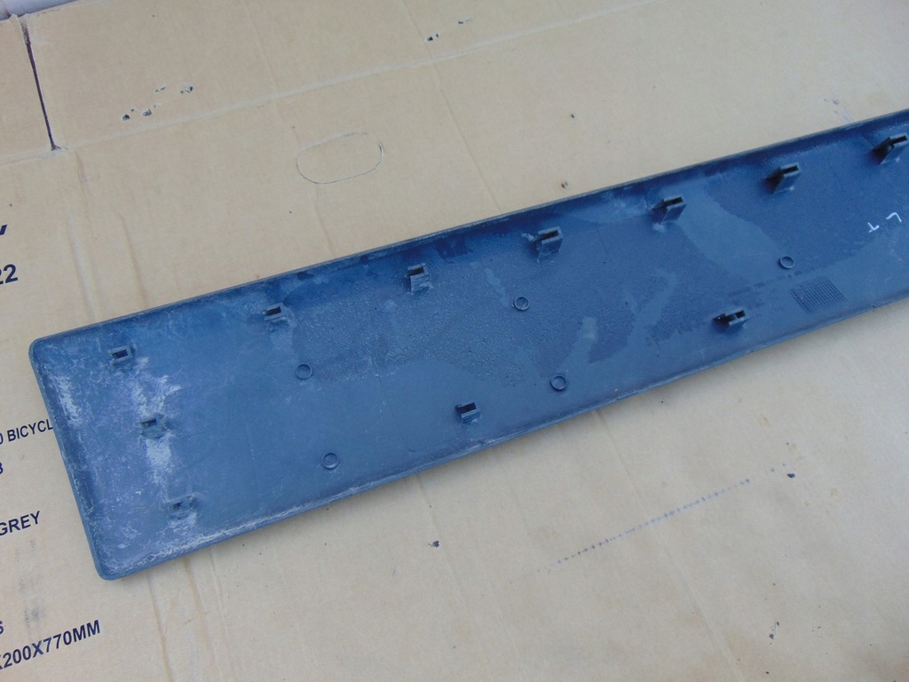 фото №13, Молдинг боковая левый задняя vivaro trafic 2001-