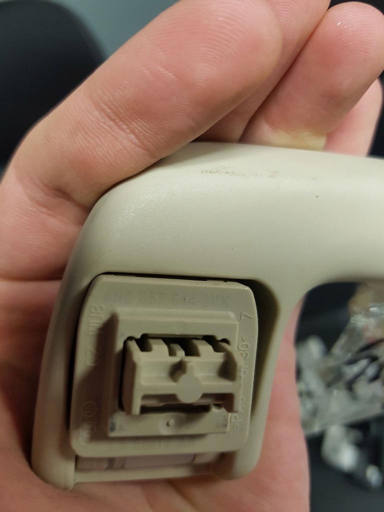 фото №6, Ручка кронштейн потолочный vw touareg iii 4n0857644