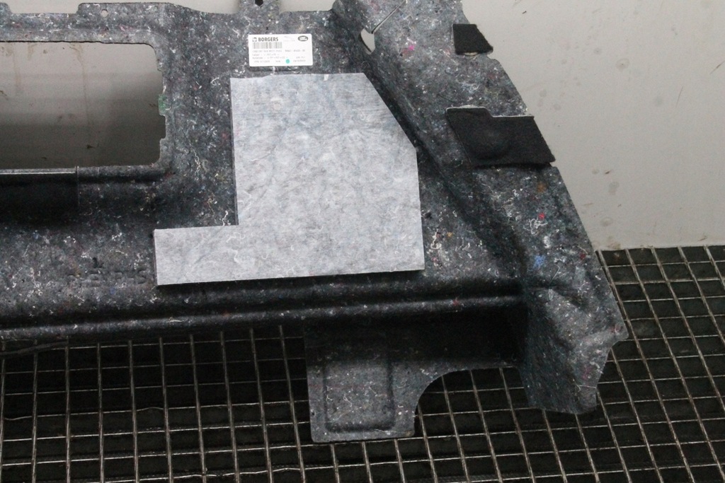 фото №7, Правая обивка багажника land rover range rover velar l560 m8a245430be