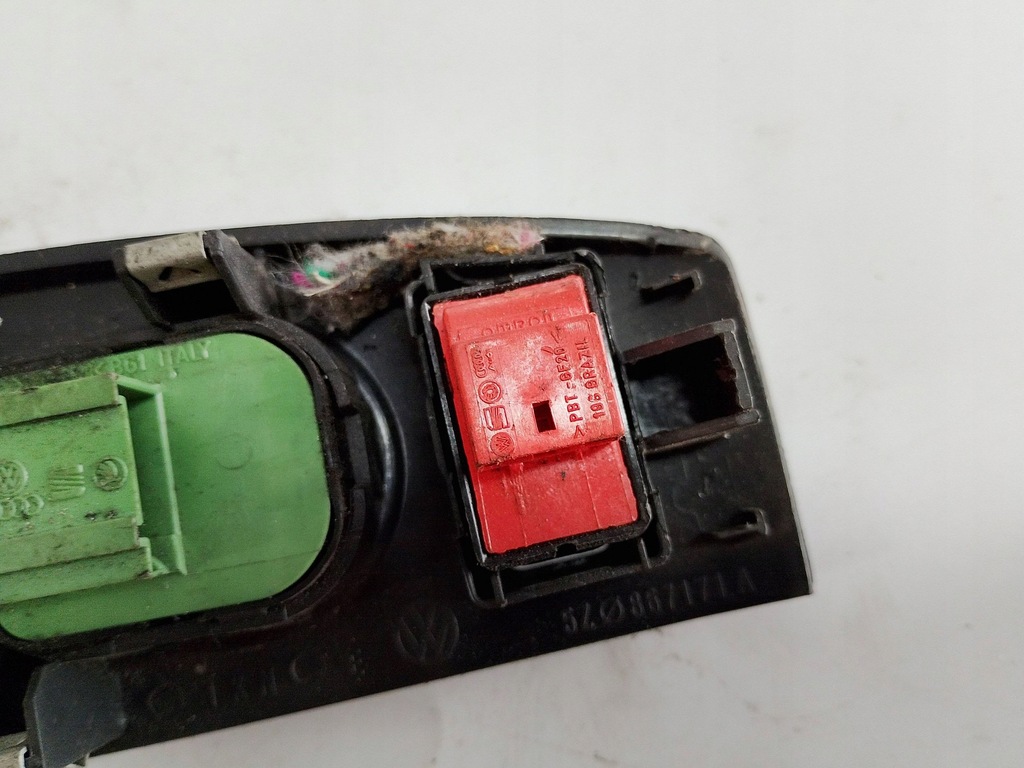 фото №7, Volkswagen панель переключатель 5z0867171a europa