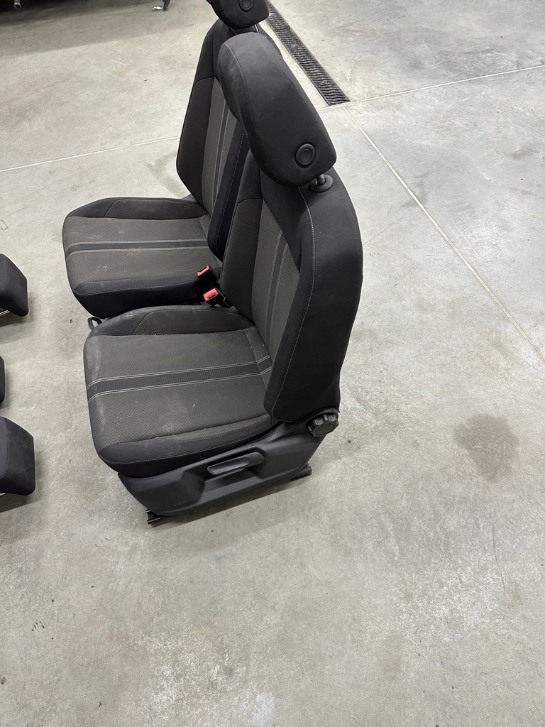 фото №10, Сиденья заднее сиденье спинка салона vw t-roc оригинал подушка безопасности