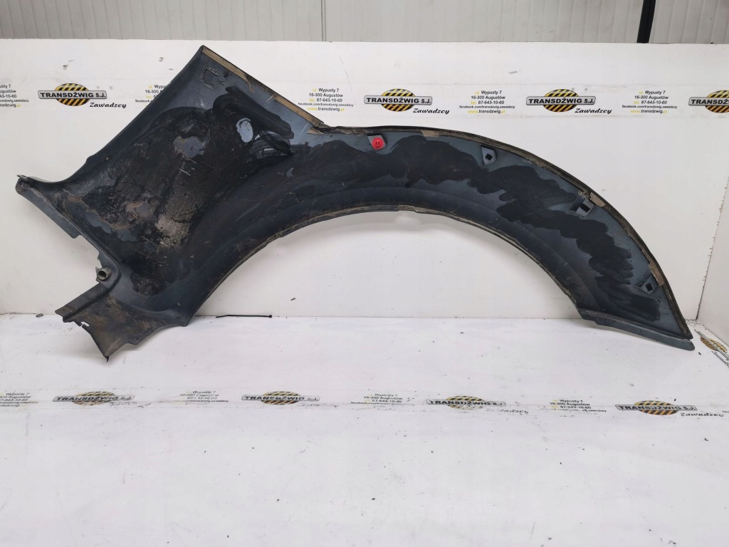 Молдинг крила заднього права suzuki jimny 2005 7755081a00 all/w/g Доставка