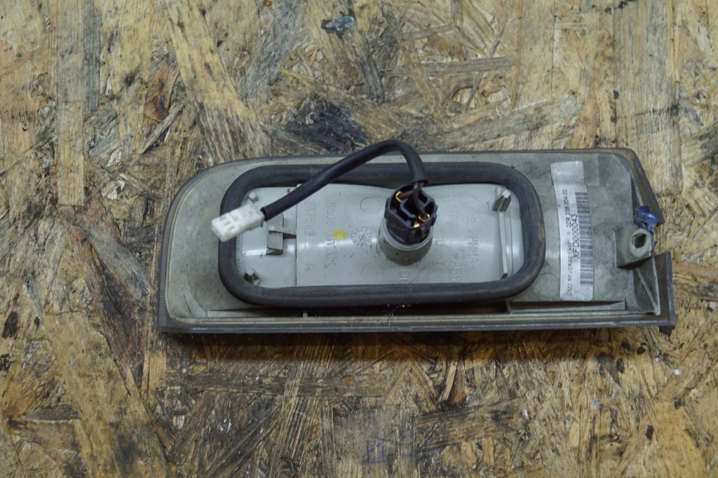 фото №2, Лампа правая заднего вида заднего range rover l322