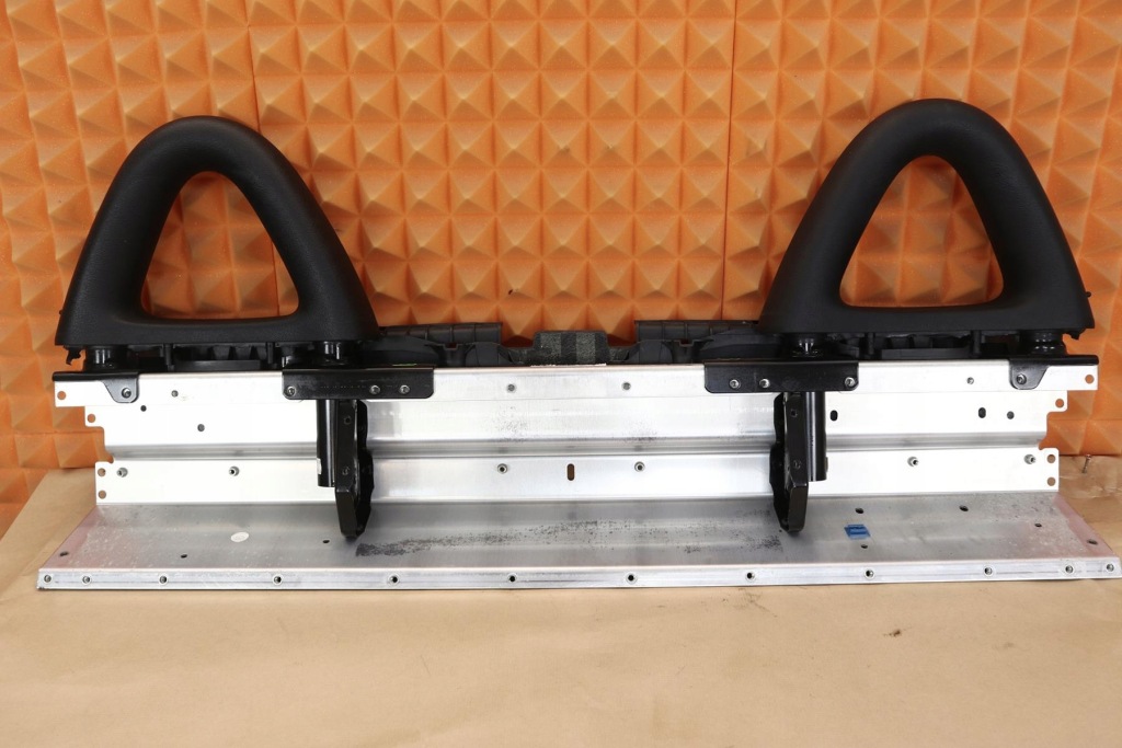 фото №1, Mercedes slk r171 підголівники каркас дах a1711420945