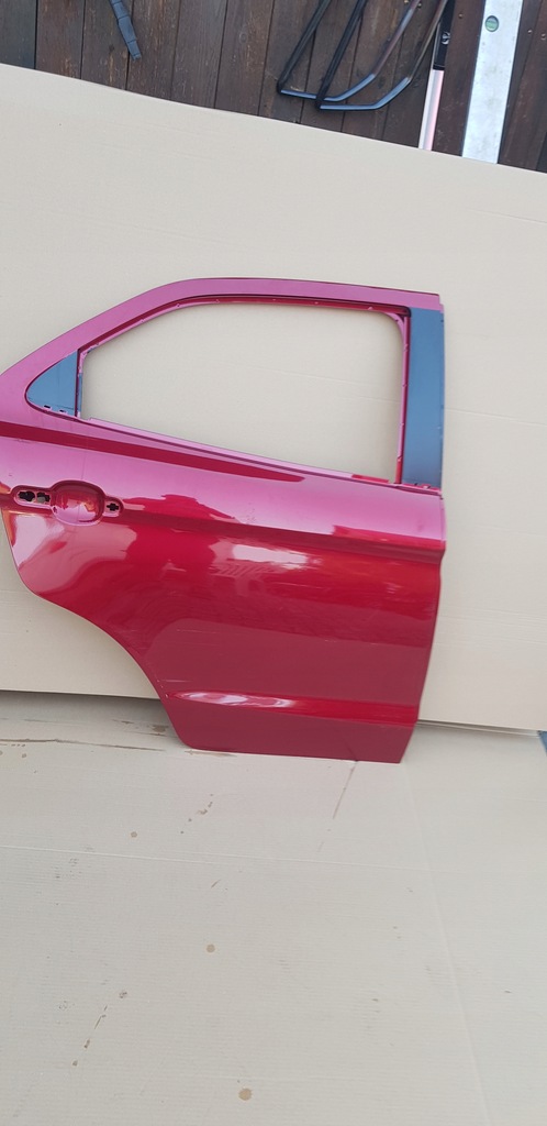 фото №1, Ford ka plus двері задні праве e4b5-a24720-a