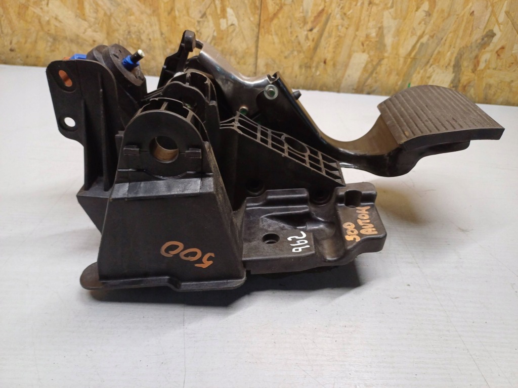 фото №4, Fiat panda iii педаль тормоза автоматическая коробка передач