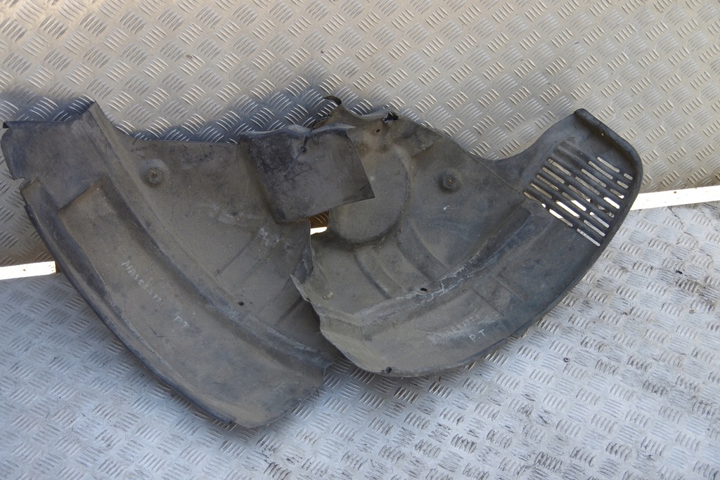 фото №1, Подкрылок maserati 3200 gt