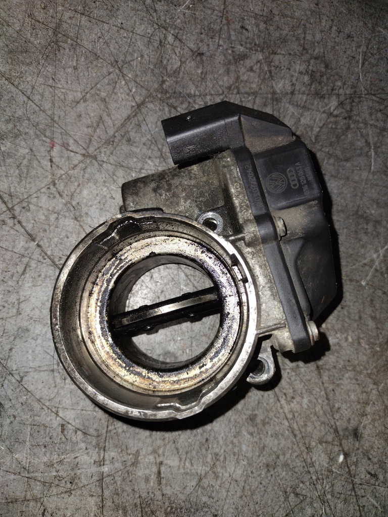 фото №5, Дроссельная заслонка 03g128063a audi a3 8p 1.9 tdi