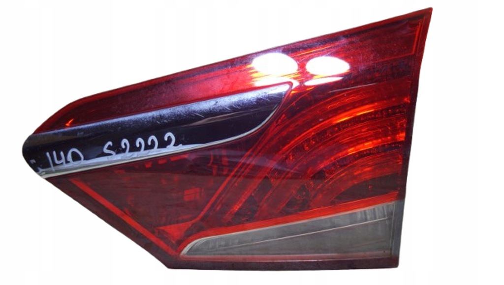 фото №1, Hyundai i40 kombi лампа правый задняя w крышка s2222