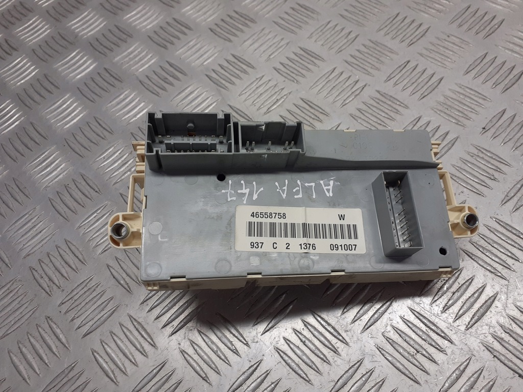 фото №1, Коробка запобіжників alfa romeo 147 1.6 46558758