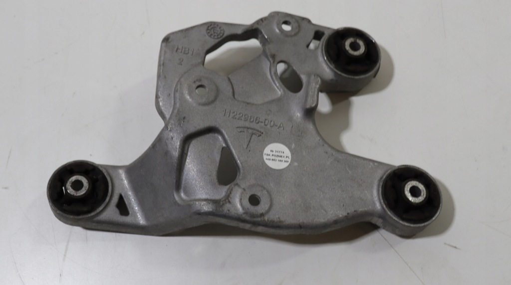 Купити Tesla model 3 кронштейн компресор кондиціонер 1122966-00-a
