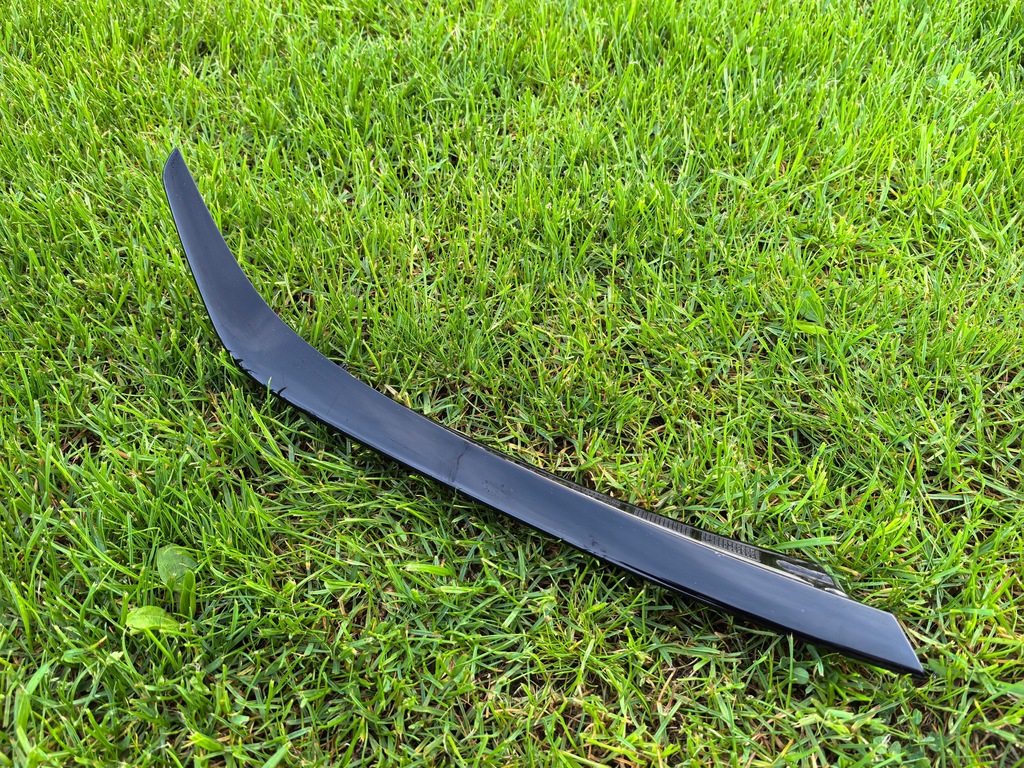 фото №1, Mercedes a klasa 177 amg 45 aero молдинг права перед