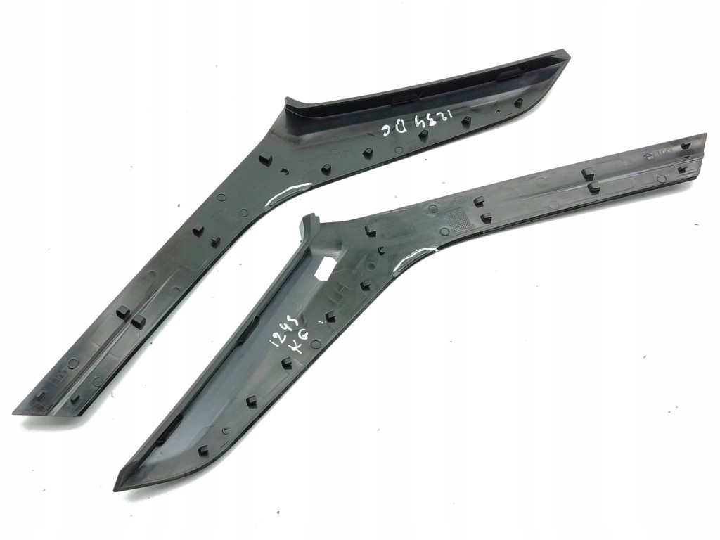 Jeep avenger 2024 молдинг стекло боковой Киев