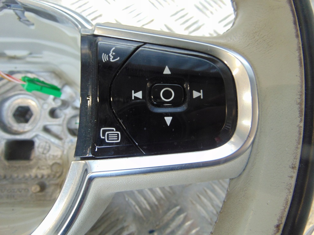 фото №4, Volvo s90 ii воздуховод мультифункция 16-