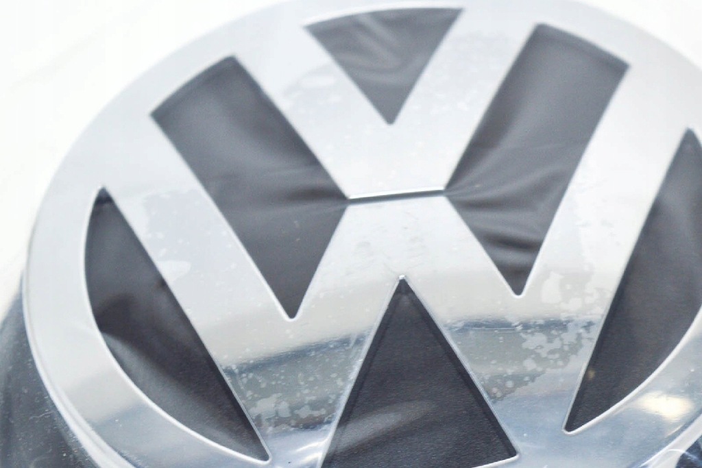 фото №9, Vw passat cc 357 эмблема na ручка открывания крышки багажника 3c5827469kulm