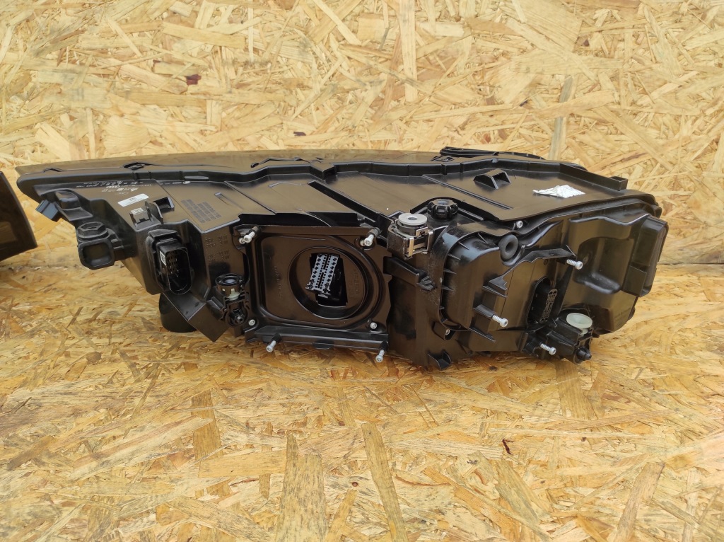 Фара передня ліва правий full led audi q7 4m Ціна