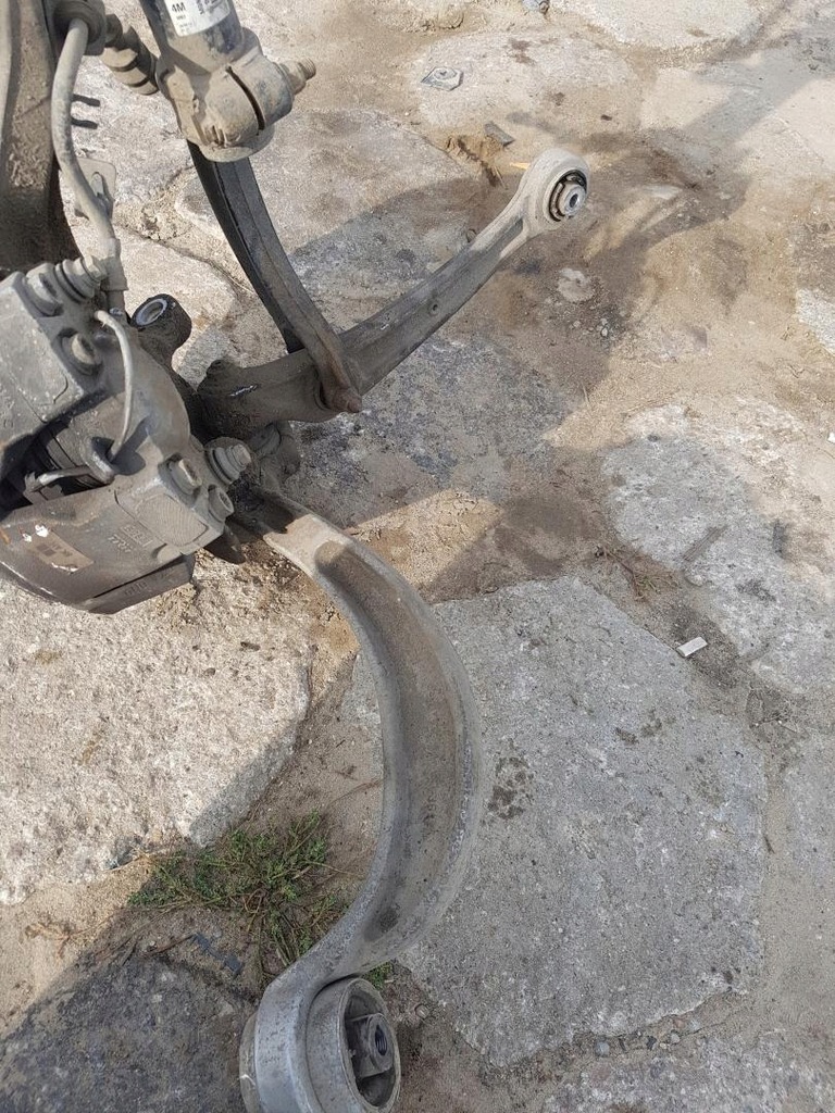 фото №8, Поворотный кулак левая амортизатор рычаги audi a4 b8 allroad