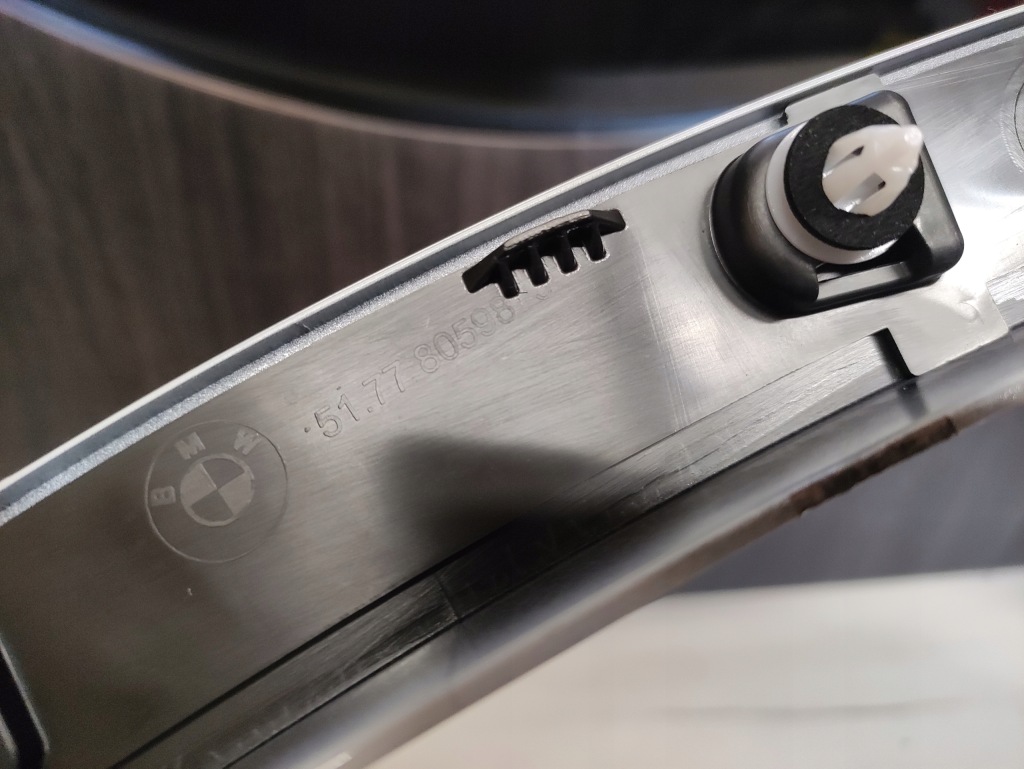 фото №5, Молдинг крыла m набор левый задняя bmw x1 f48 цвет a300