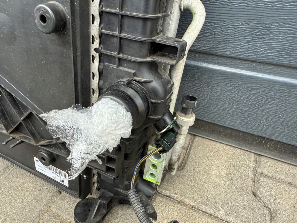 Opel meiva b 1.4 turbo радіатор вентилятор комплект Зі Шроту