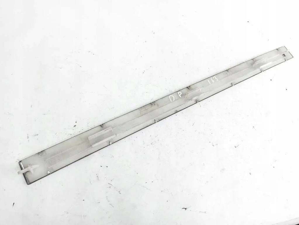 Передня права молдинг декоративна поріг mercedes-benz m w163 a1636860820 Київ