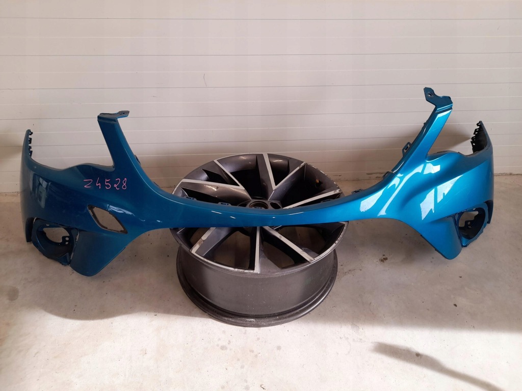 Opel karl rocks 2016 верх бампер в Україні