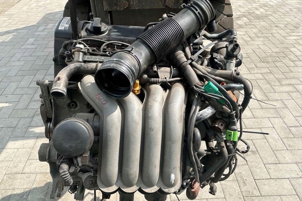 фото №10, Двигун vw passat variant b5 3b6 azm 2.0l бензиновий 85kw 2001