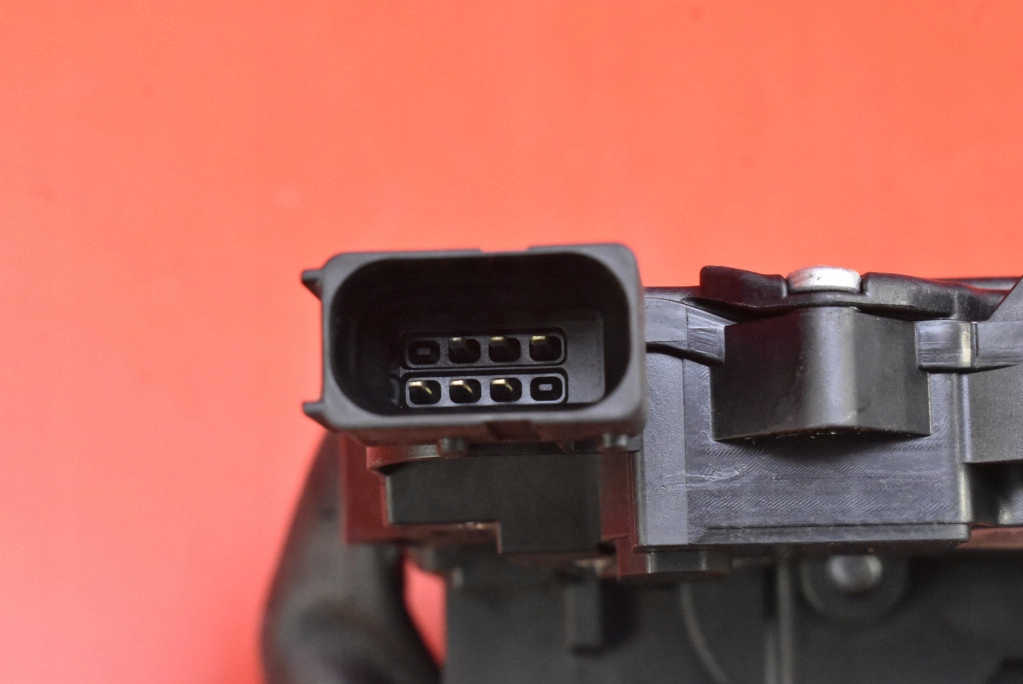 фото №8, Замок двері правий перед eu 55701964 fiat grande punto 05-10