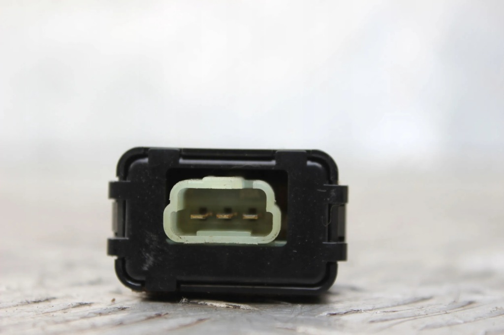 фото №2, Lexus ls 400 1993 реле