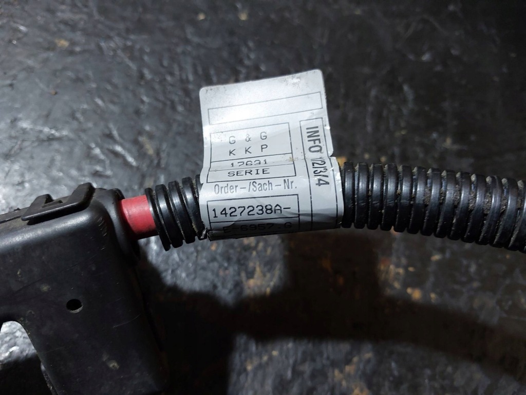 Шланг плюсовий генератора стартер bmw 5 e39 523i m52b25 1427238 Недорого