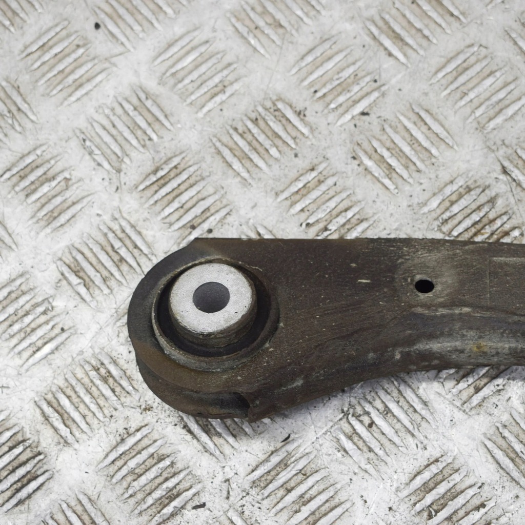 фото №7, Kia ev6 2022 права сторона верхній важіль задній