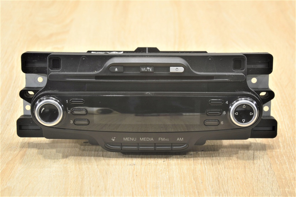 фото №1, Радио радиопроигрыватель cd alfa romeo giulietta