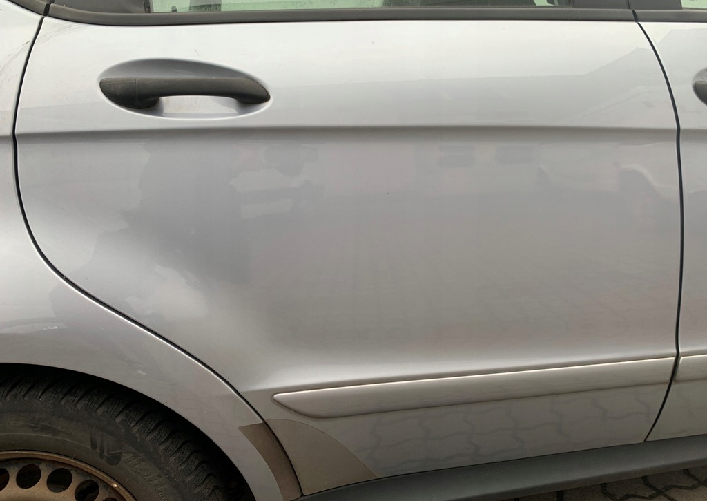 фото №1, Mercedes a klasa w169 молдинг двері нижня niebieska