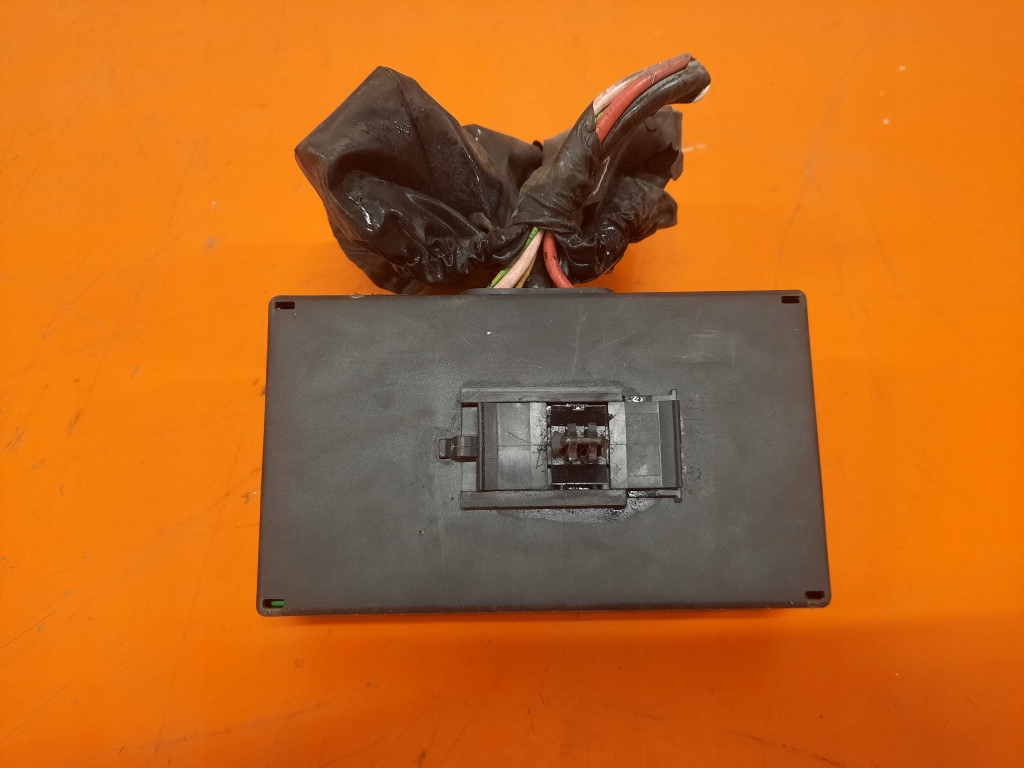 фото №5, Citroen c2 03-08 1.4 hdi коробка запобіжників 9632229480