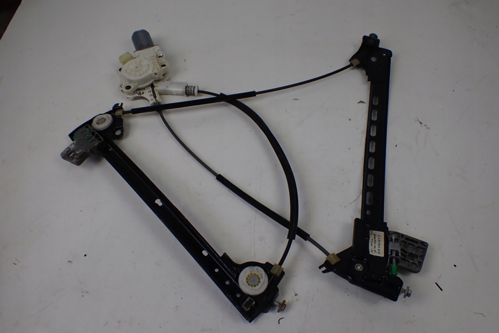 Підйомник скло лівий a2167200146 mercedes cl w216 Зі Шроту