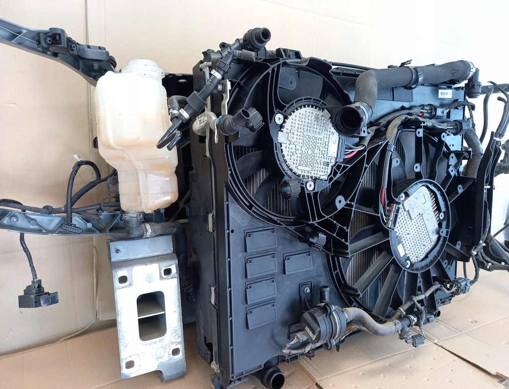 фото №14, Pas передний балка комплект радиатор land rover defender l663 3.0d lr140351