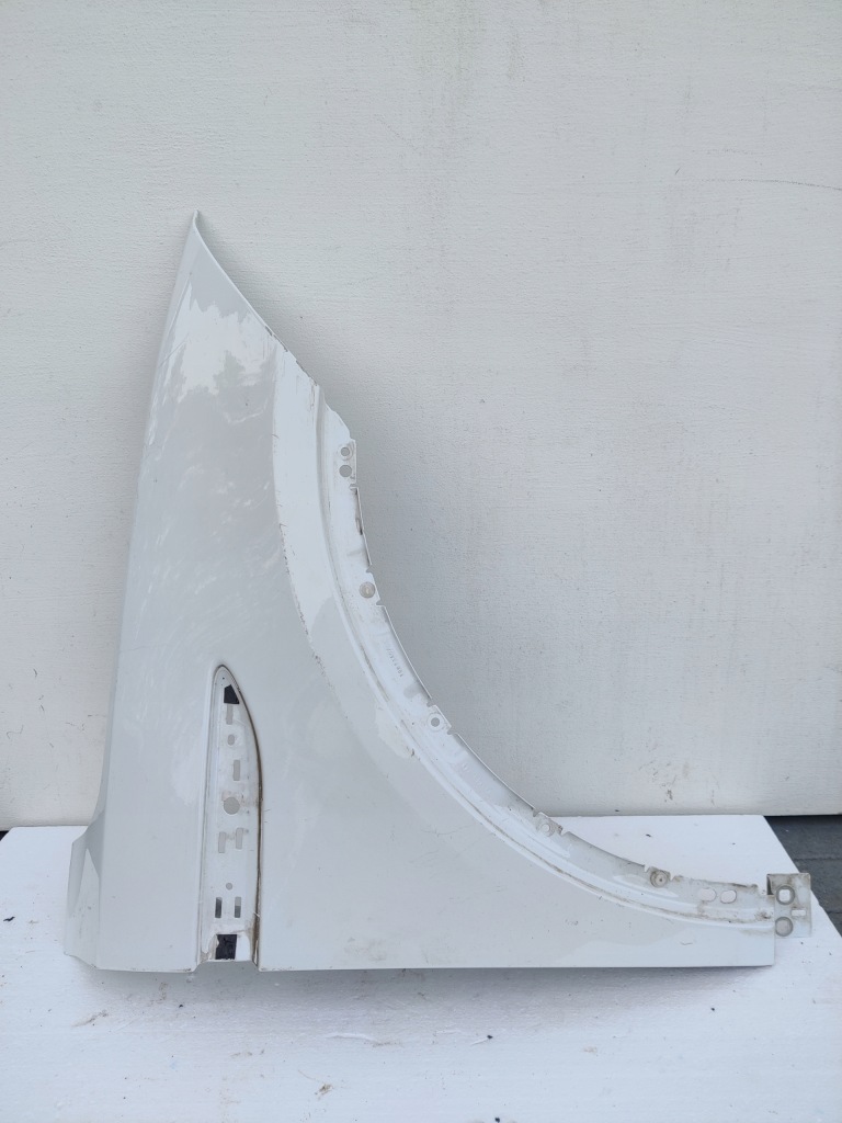 фото №1, Крила правий jaguar e-pace