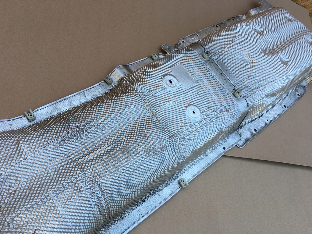 фото №5, Bmw g05 x5 x6 изоляция тепловая туннель 7424924