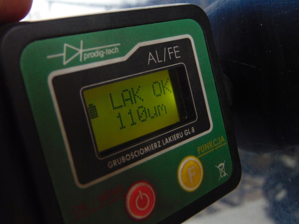 Капот кришка двигуна перед lexus is 2 колір 8p8 Ціна