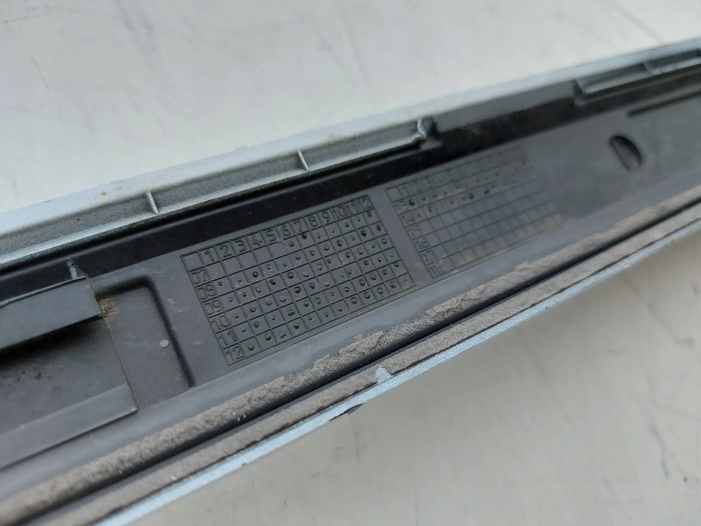 фото №8, Audi a4 s4 b8 8k s-line 07- правая молдинг порог накладка порог