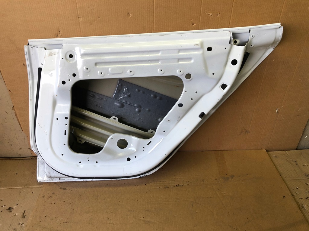 фото №8, Tesla model 3 двері праве задня