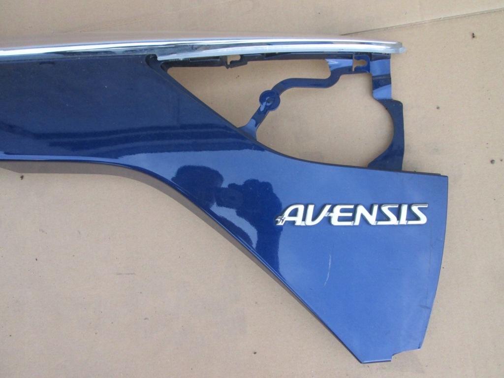 фото №4, Накладка кришки задня toyota avensis t29 t27 kombi