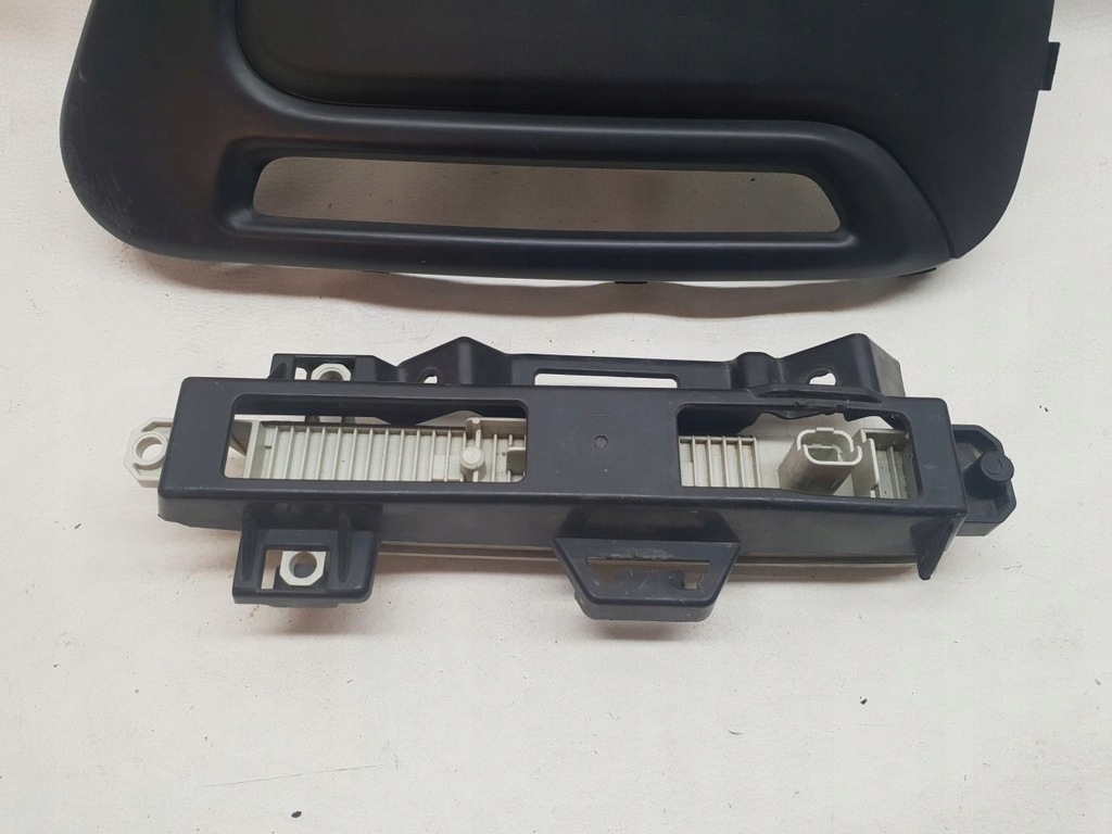 фото №6, Peugeot 108 2014- решётка led w бампер перед левая