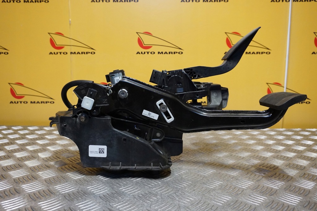 фото №6, Dodge ram 1500 2021 - 2024 педаль газа тормоза комплект 68437179ad