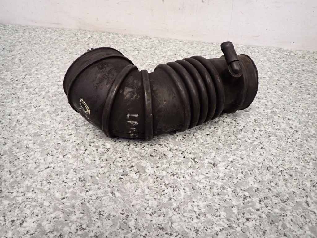 фото №1, Mitsubishi lancer 04- 0utlandr 03- 2.0i труба воздуха воздухозаборник